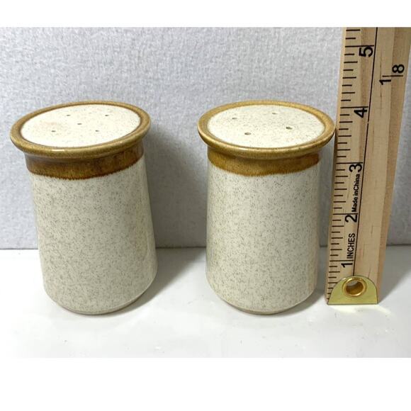 Vintage Mikasa Salt and Pepper Shaker Set Stone Manor Stoneware F5800 Japan - Picture 4 of 11